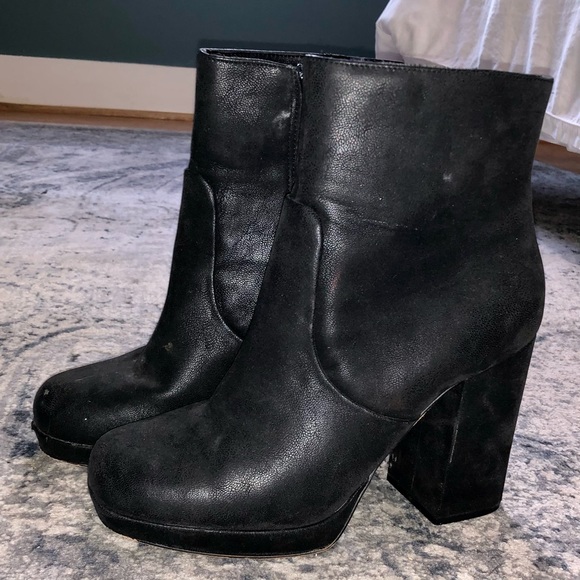 bzees enchanted boot